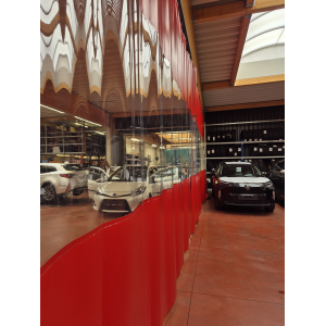 rideau souple rouge et transparent en plexiglas