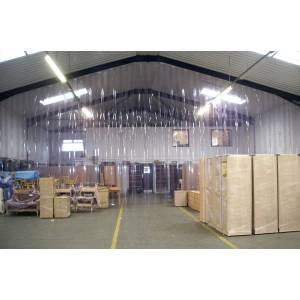 Rideau à lanières PVC sous pente atelier