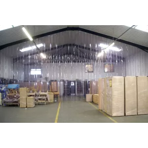 Rideau à lanières PVC sous pente atelier