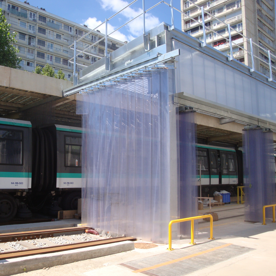 rideau à lanière accordéon coulissant