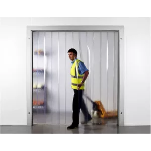 rideau à lamelles pour le passage de personnel