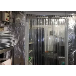 Porte à lanières PVC souple pour le passage de personnel