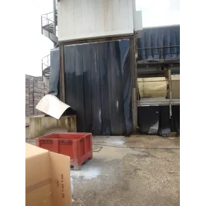 Cabine machine acoustique avec lanières PVC
